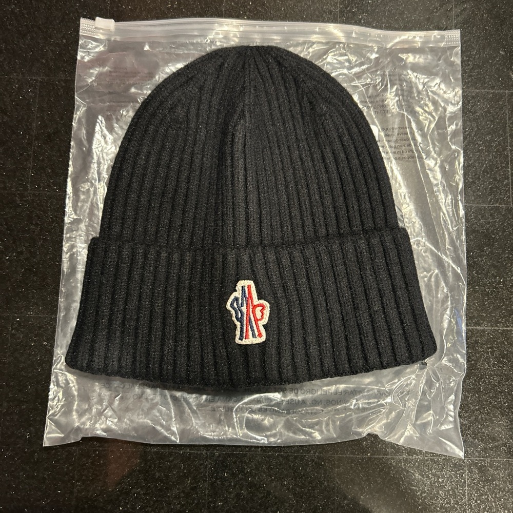 Moncler beanie